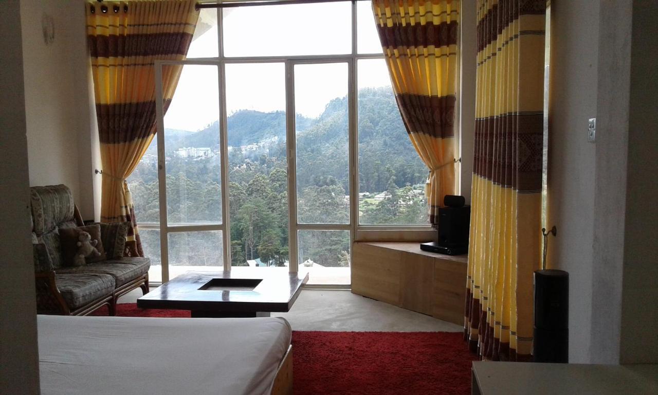 Woods Hut Homestay
