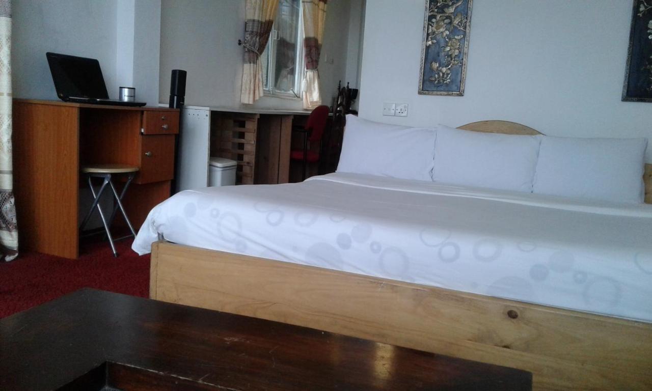 Homestay Woods Hut Nuwara Eliya
